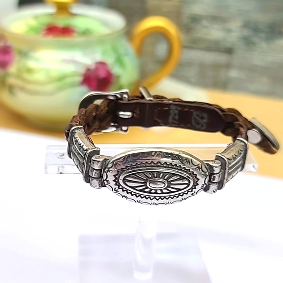 Brighton Vintage 1994 "Braided Conch" Brown Braid Leather w Sunrise Etched Face! - Picture 9 of 14